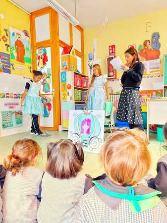 Fotografia tomada fuera de Colegio Montpellier - Colegio concertado en Madrid Madrid