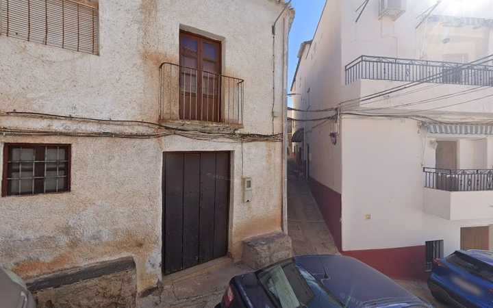 Fotografia tomada fuera de Equipo de Orientación Educativa Fiñana - Centro de educación preescolar en Fiñana Almería