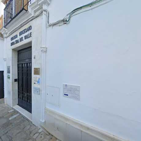 Fotografia tomada fuera de Guardería la Milagrosa Ntra. Sra. del Valle - Residencia geriátrica en Écija Sevilla