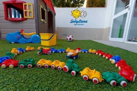 Fotografia tomada fuera de Escuela Infantil SolyLuna - Centro de educación preescolar en Sevilla Sevilla
