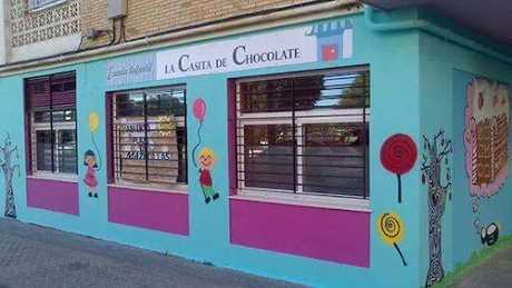 Fotografia tomada fuera de Centro de Educación Infantil la Casita de Chocolate - Centro de educación preescolar en Sevilla Sevilla