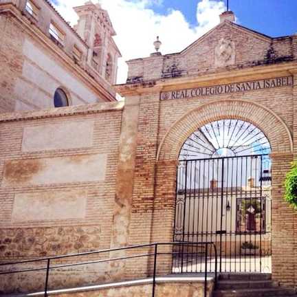 Fotografia tomada fuera de Colegio Santa Isabel - Marchena (Sevilla) - - Colegio concertado en Marchena Sevilla