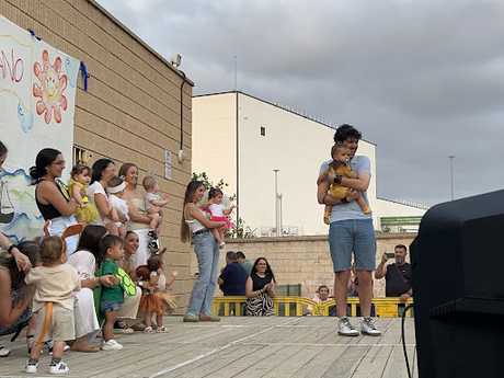 Fotografia tomada fuera de Escuela Infantil Municipal Santa Cruz Elephas - Escuela en San José de la Rinconada Sevilla