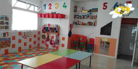 Fotografia tomada fuera de Centro de Educación Infantil La Abejita Traviesa - Guardería en Mairena del Alcor Sevilla