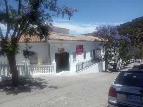 Fotografia tomada fuera de Escuela Infantil El Gastor - Colegio público en El Gastor Cádiz