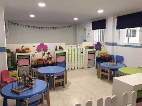 Fotografia tomada fuera de Guardería Popi - Escuela en Algeciras Cádiz